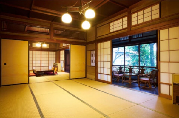 環翠樓（Ryokan Motoyu Kansuiro）