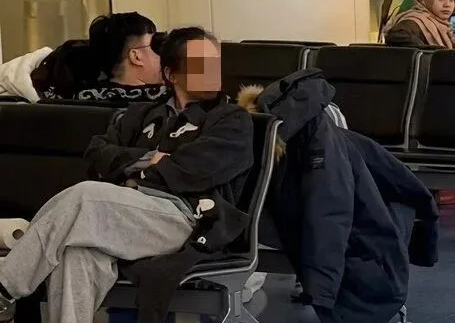 東京羽田機場衝突！大陸女遊客喊「台灣是中國的」，怒懟台灣遊客「說狗語啊？」